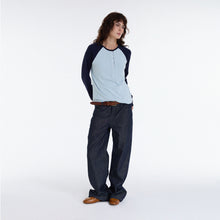 Lade das Bild in den Galerie-Viewer, Henley Raglan Long Sleeve Shirt, Casual Basic Pullover for Men Women
