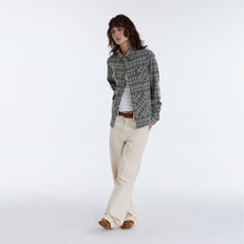 Lade das Bild in den Galerie-Viewer, TZKILLER Plaid Shirt Jacket, Oversized Casual Button Down Outerwear for Men Women
